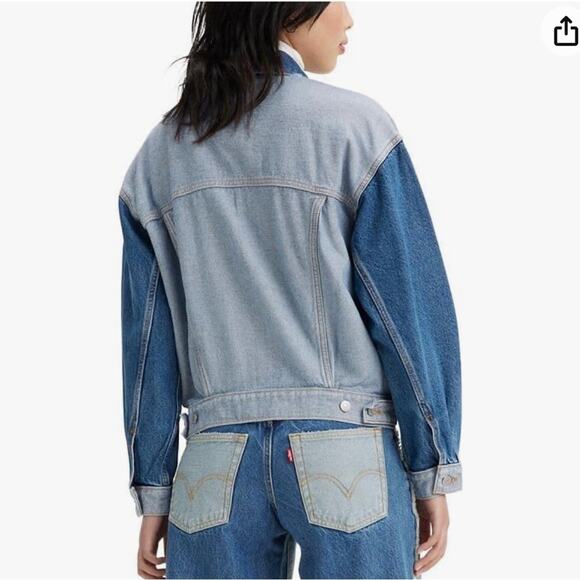 NEW Levi’s Inside Out 90’s Trucker Jean Jacket Two Toned Denim Oversized M/Large - Picture 3 of 5